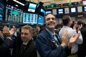 210630234009 Wall Street Με συνολικά κέρδη 127 έκλεισε το πρώτο εξάμηνο για τον Dow Jones