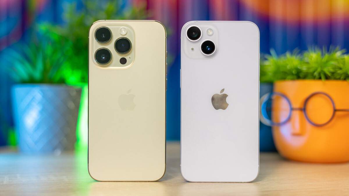 Apple iPhone 14 Pro vs iPhone 14 one is new the other is not